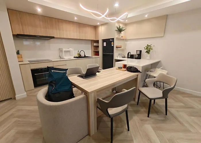 Ekkamai 5br Town House Private Onsen Vvbkk35 度假居